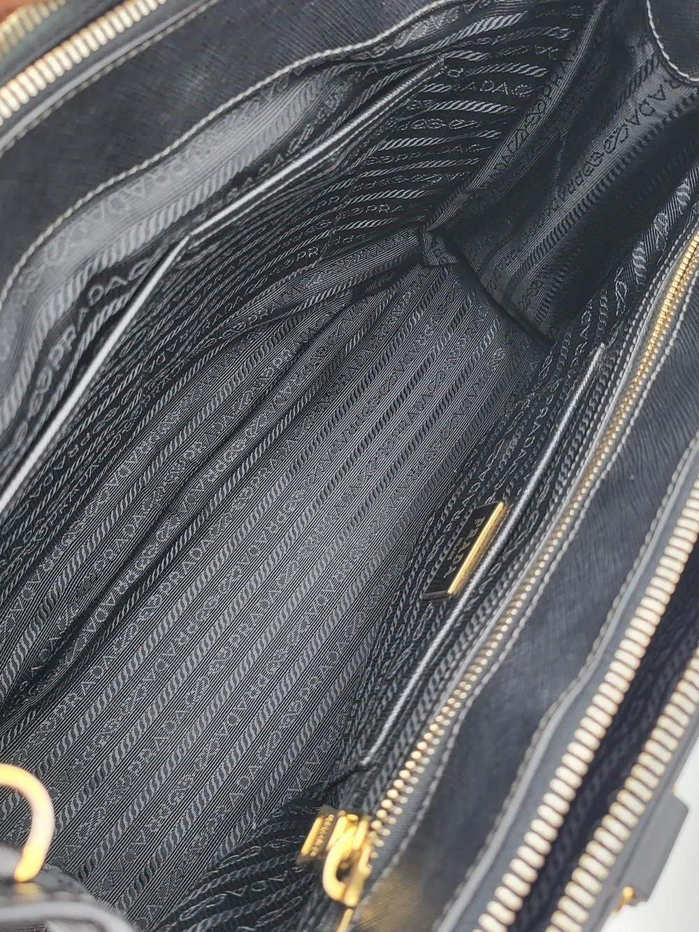 PRADA Black Saffiano Galleria Lux Leather Double Zip Medium Tote Bag,Auth w/COA.